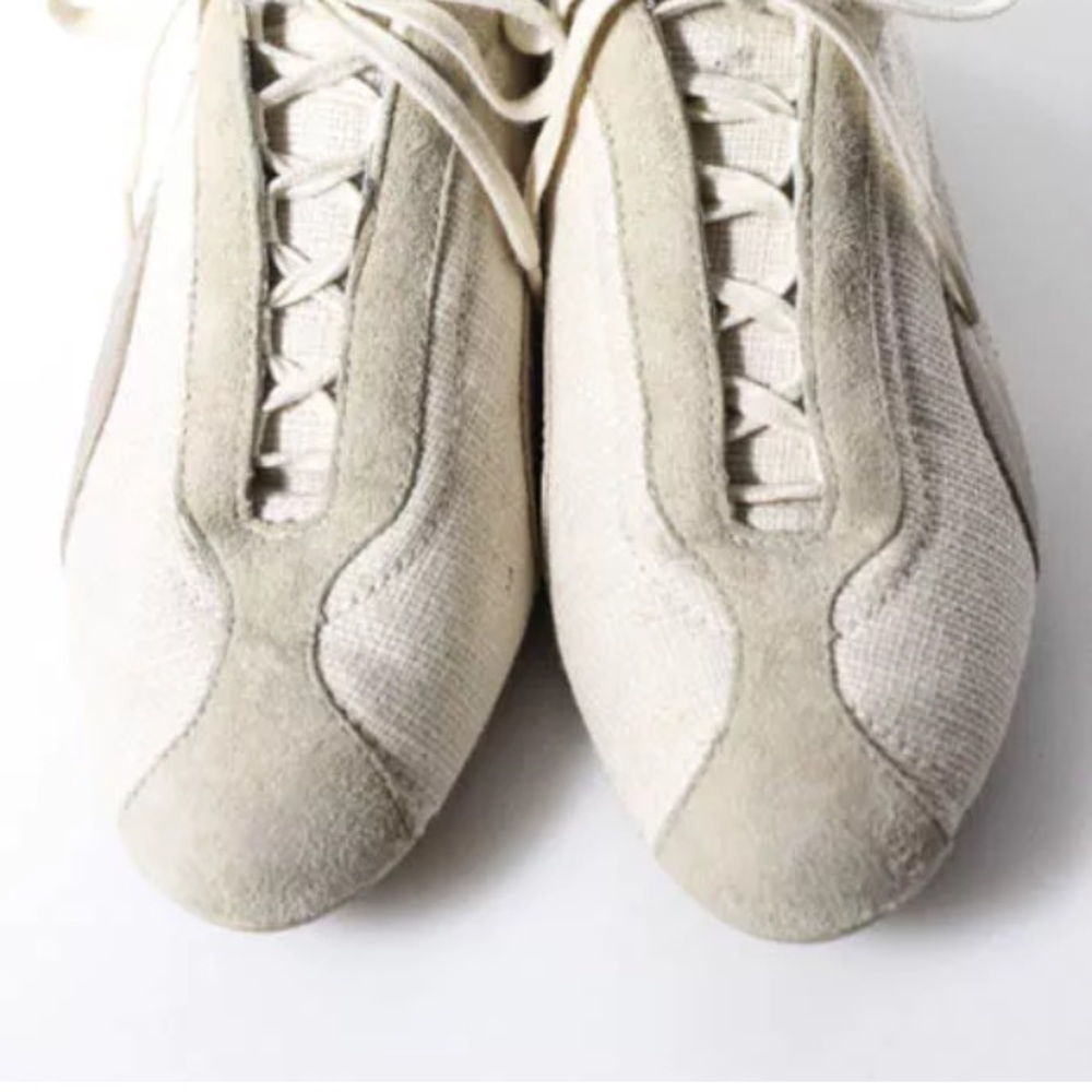 🎉HP 🎉 PUMA CANVAS WIDE FOOT SNEAKERS SIZE 6